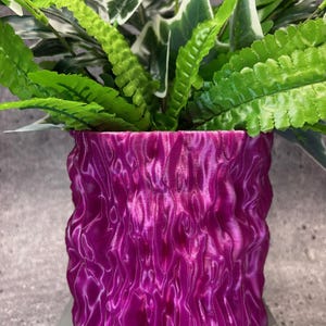 Unique Planter-Medium Flowerpot for Plants of all kinds (Violet color) - 6" Diameter by 5.25" Tall Colorful Planter Unique Planter