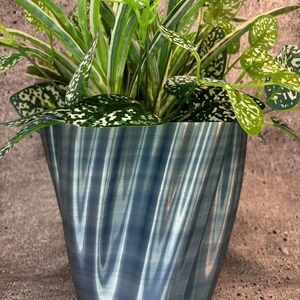 Unique Planter-Large Flowerpot for Plants of all kinds (Ice Blue color) - 8" Diameter by 7" Tall Colorful Planter Modern Planter; USA Store