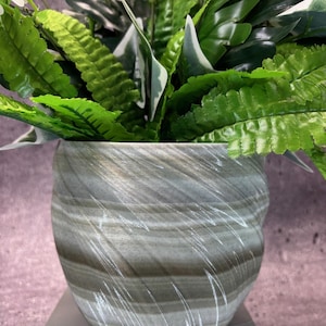 Maceta alta mediana retorcida para plantas de todo tipo (color granito musgo) - 15 cm de diámetro x 13,3 cm de alto; Tienda de EE. UU.