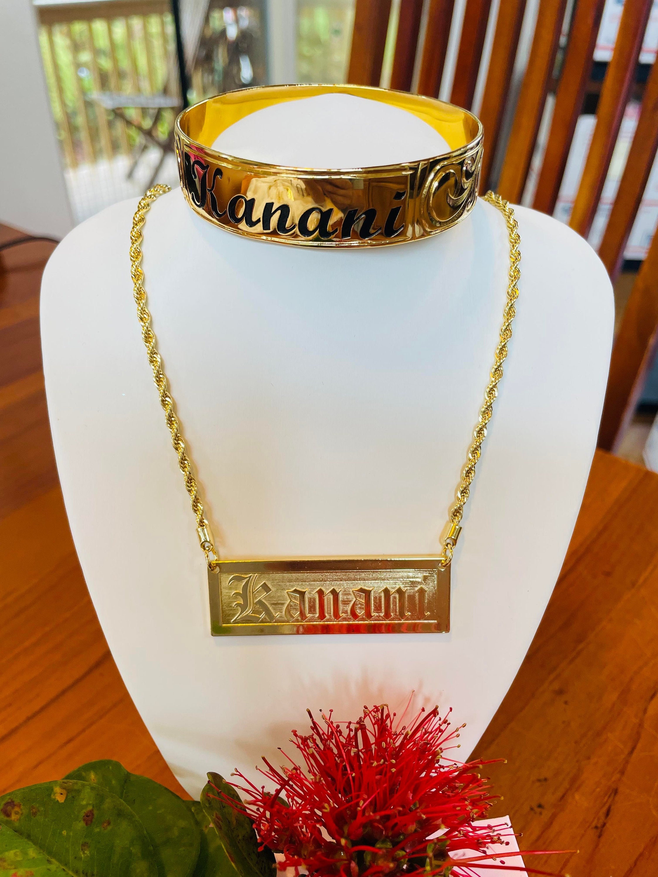 Hawaii island shaped necklace - Etsy 日本
