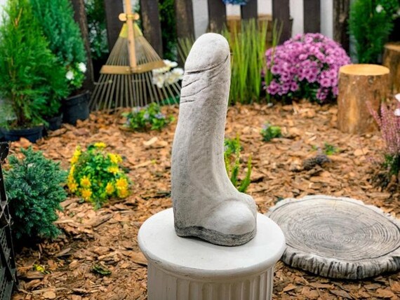 Erotic garden sex