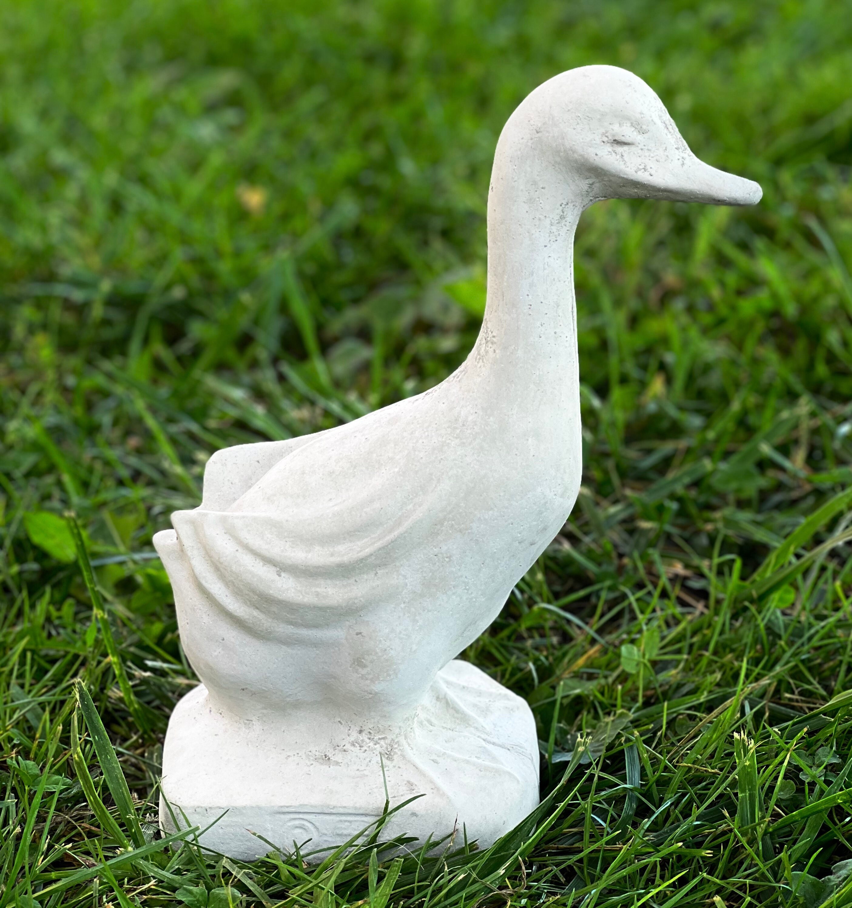 Garden Decor, 4 Pcs Metal Duck Decorative Statues, Silhouette Ornaments, Handmade Grass