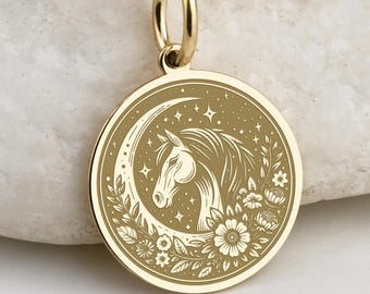 Collier cheval en or 14 carats, pendentif animal de la ferme personnalisé, bijoux animal spirituel, disque de la liberté gravé, amulette lunaire, talisman horoscope