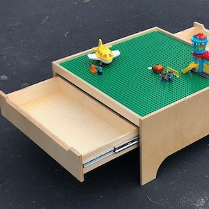 Mega LEGO Play Table Building Guide – DIY Wooden Project Plan Step by Step (PDF)