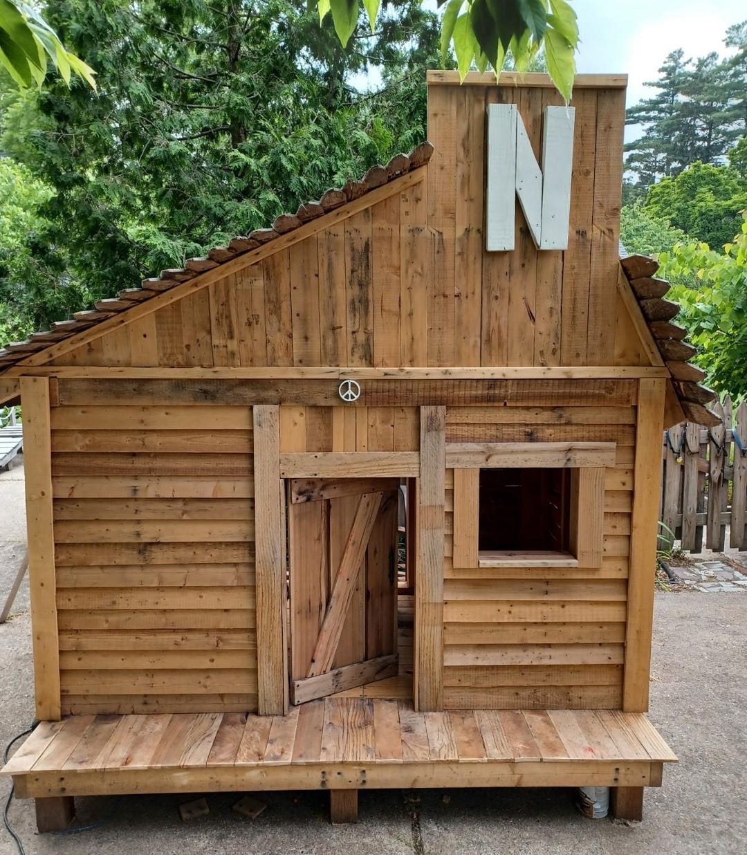 Modern Playhouse Plans for Kids DIY Rustic Wooden Playhouse