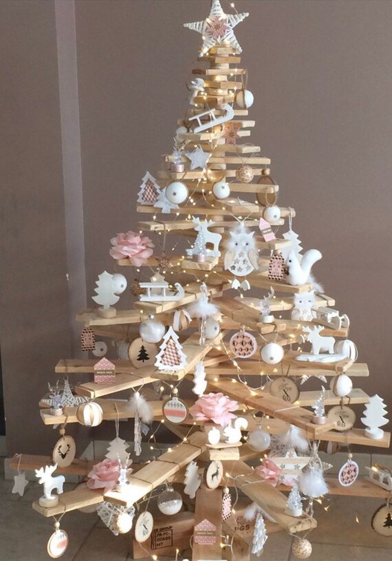 Lot de 24 décorations de sapin de Noël en bois brut à peindre - 8,9 x 7,6 cm Lot de 24 décorations de sapin de Noël en bois brut à peindre - 8,9 x 7,6 cm