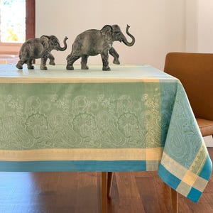 Williams Sonoma Jacquard Tablecloth Indian Cucumber 70x126“ NEW