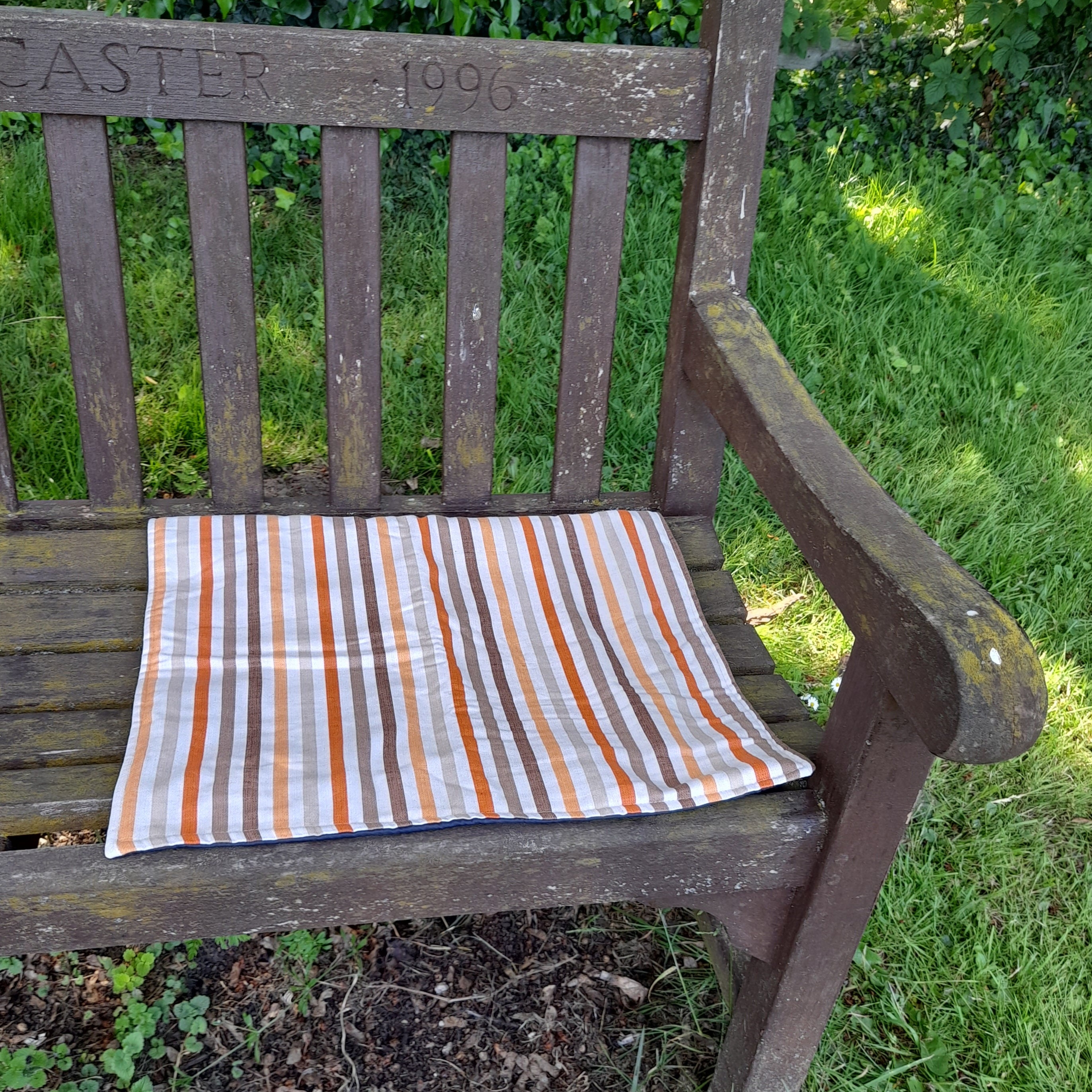 Waterproof seat pad for walking picnics seaside gardening Etsy