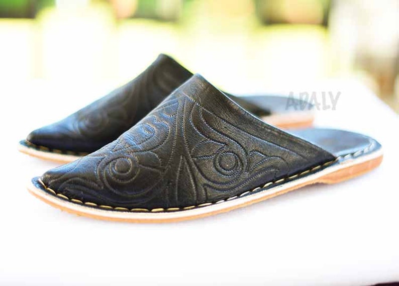 Handmade shoes Hand dyed Organic Leather Leather Shoes moroccan Babouche Berber slipper Mules gift for her Morocco Women/'s slippers