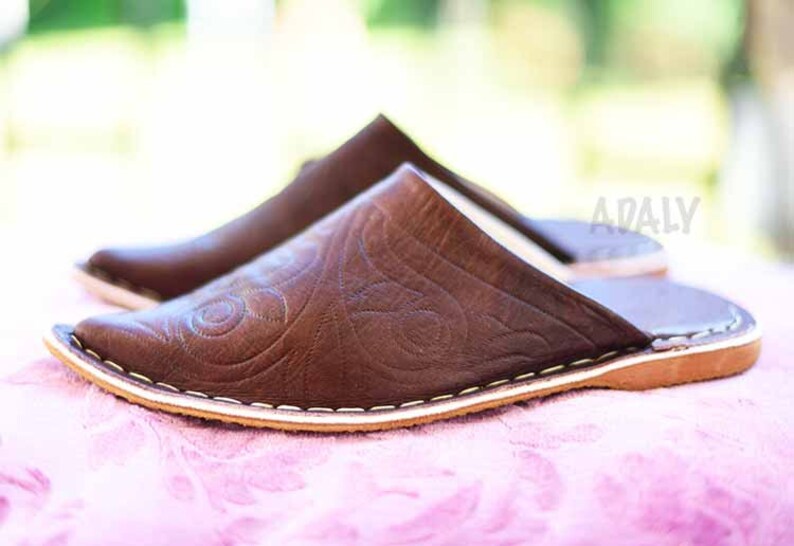 Handmade shoes Hand dyed Organic Leather Leather Shoes moroccan Babouche Berber slipper Mules gift for her Morocco Women/'s slippers
