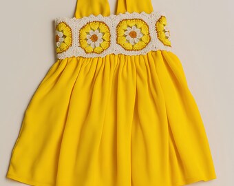 Häkeln Sonnenblume Babykleid: Personalisierte bestickte Baumwolle Outfit individuelle Baby Strickjacke