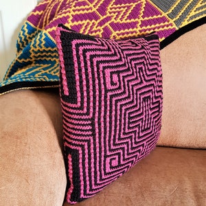 Mosaic Crochet Pattern - Deco Illusion Cushion.  PDF only.