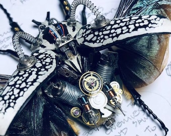 Mechanical Goliathus Featured With Two Electromagnetic Piston Engine One Rotary Detection Radar Originally Newly Designed Sculpture Art Gift