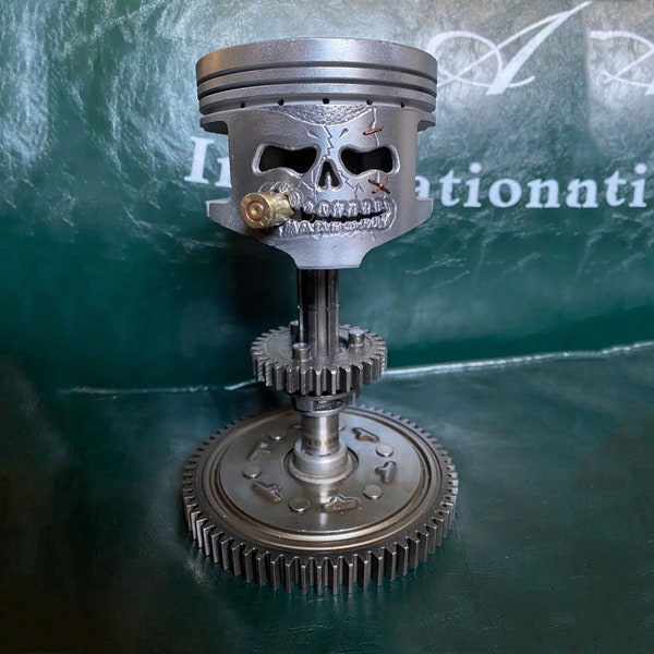 Carving Piston Skull Face Sculpture Metal Art Figurine Handmade Piston Man Head Statue Industrial Decor Gifts for Men Him Car Enthusiast