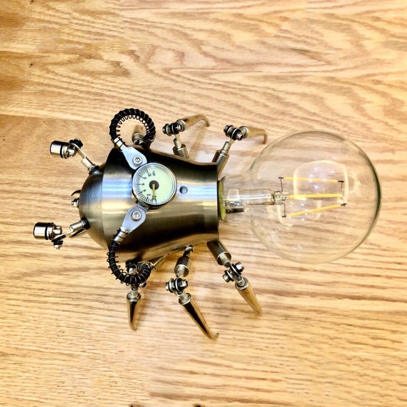 15 idées de Lampe Pièce Mecanique  lampe, mécanique, fabriqué à
