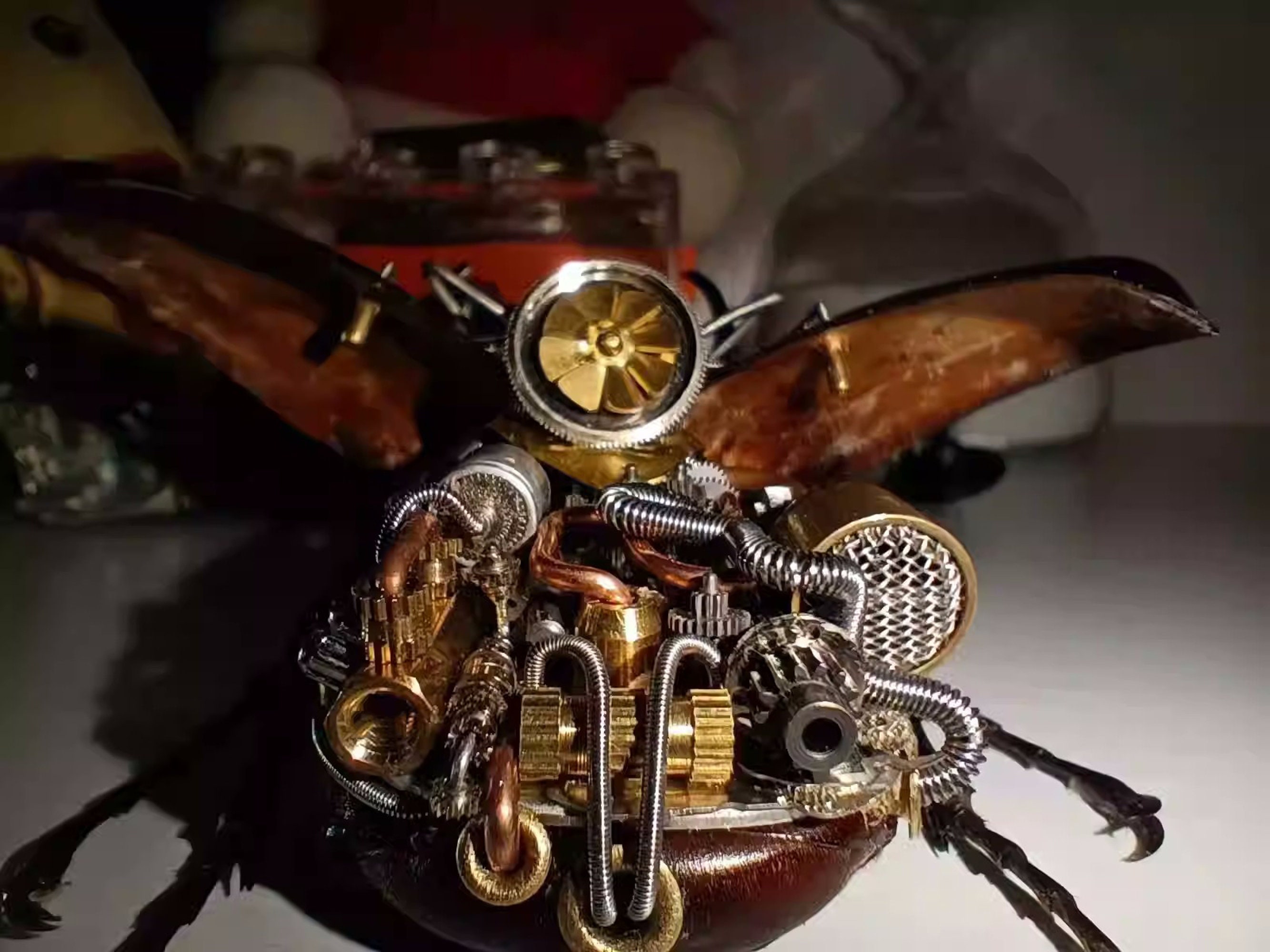 スチームパンクなカブトムシ昆虫、本物のカルコソマアトラス、サイバー