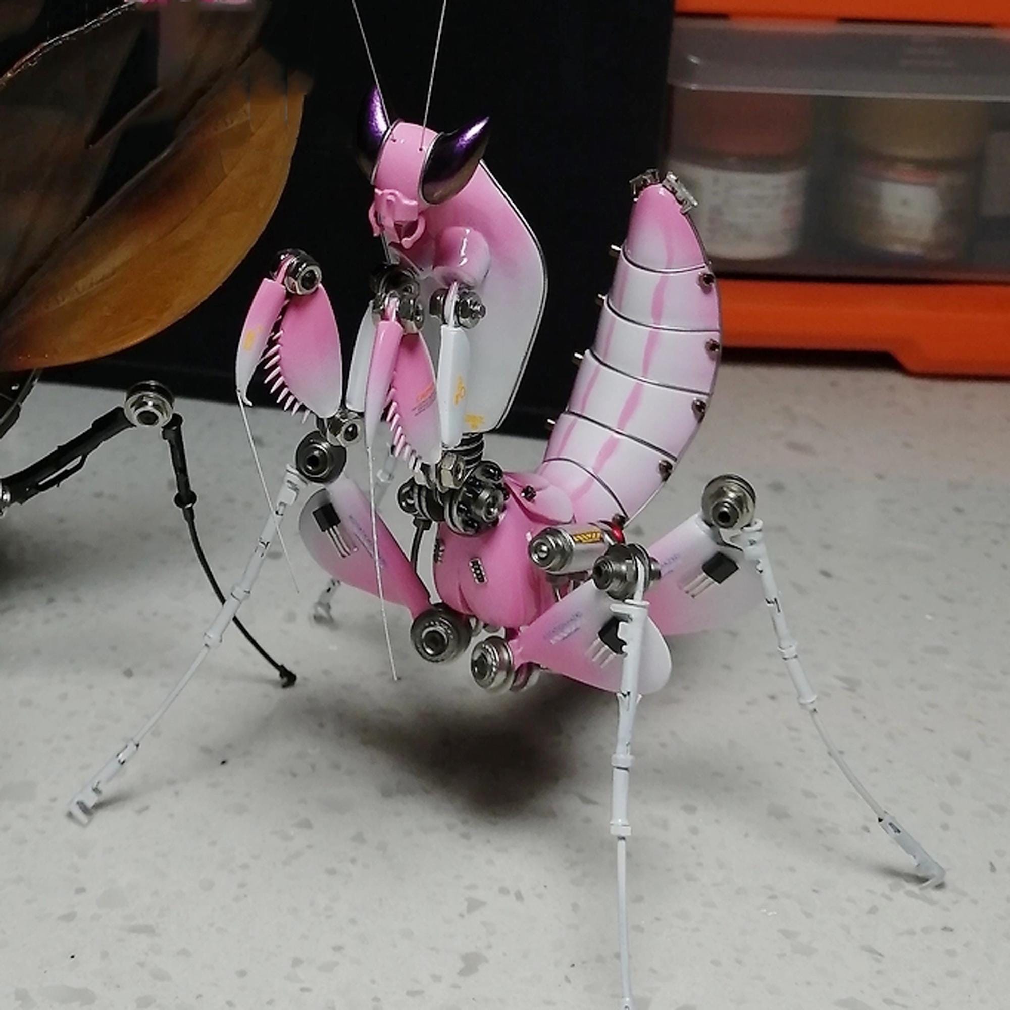 Mechanical 3D Orchid Mantises Mutant Sculpture, Handmade Crafts
