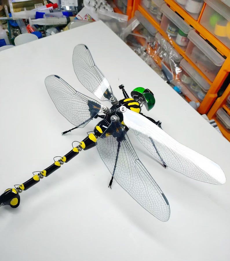 Mechanical Dragonfly Mutant, Sci-fi Fantasy Figurine, 3D Robot Creature ...