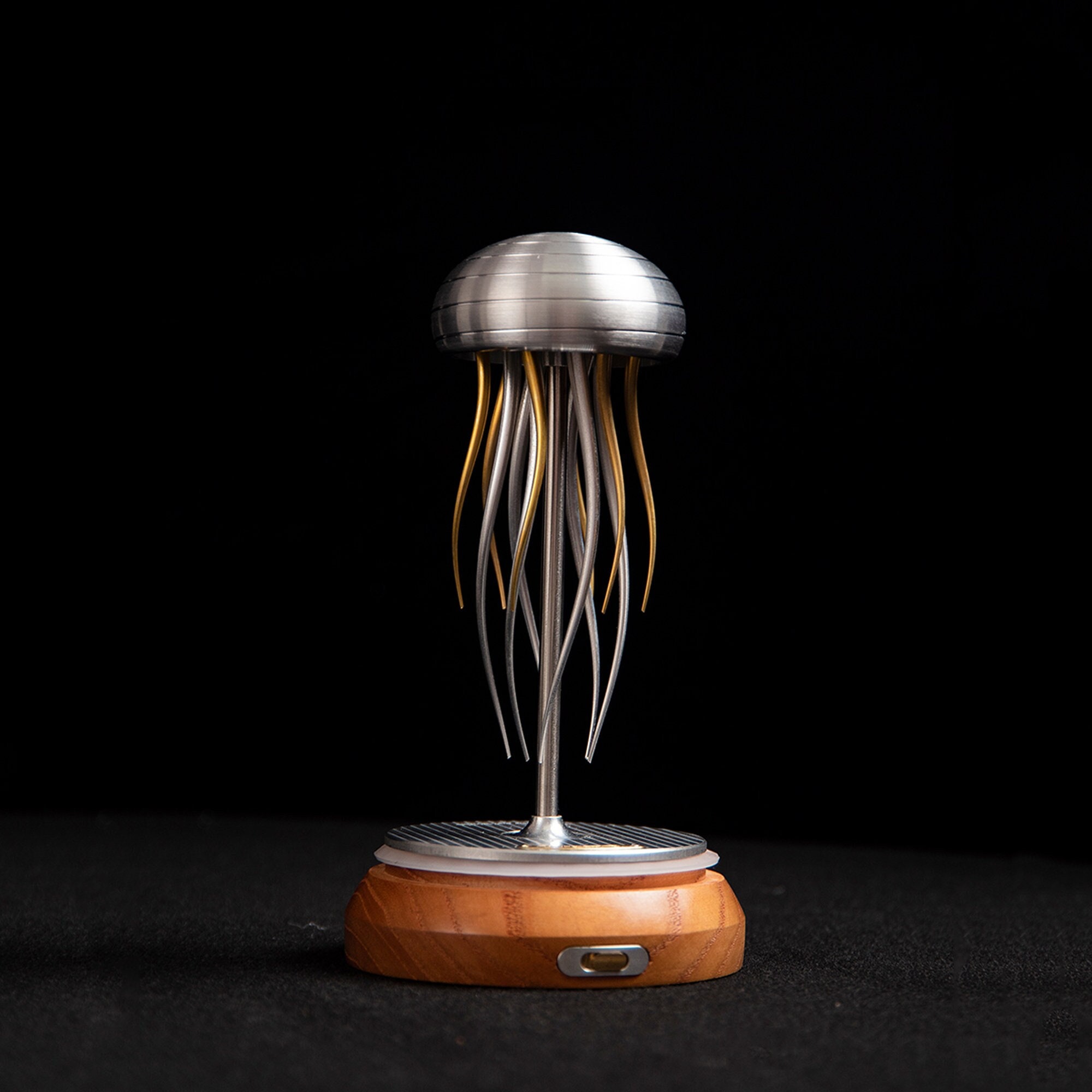 Mechanical Metal Jellyfish Kinetic Sculpture Capturing the Very