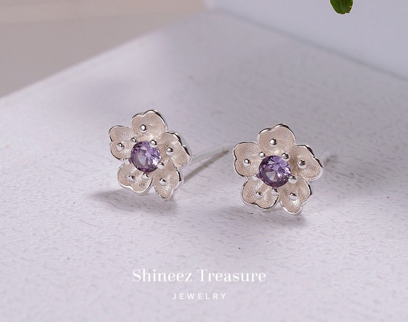 925 Sterling Silver Minimalist Flower Earrings Stud image 8