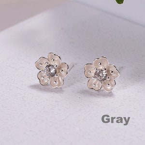 925 Sterling Silver Minimalist Flower Earrings Stud image 7