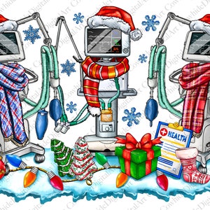 Puede incluir: Tres ventiladores médicos decorados para Navidad. Cada ventilador lleva un gorro de Papá Noel rojo y una bufanda de cuadros rojos y blancos. Los ventiladores están rodeados de decoraciones navideñas, incluyendo un árbol de Navidad, una caja de regalo y una cadena de luces navideñas. El texto "HEALTH" está escrito en un portapapeles.