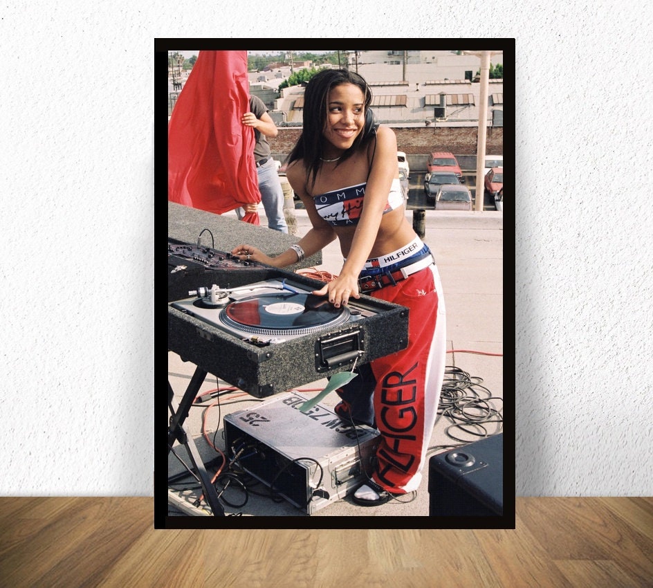 Aaliyah #19 Bricklayers Basketball Jersey 1996 MTV Rock N Jock And Haughton  Gift 