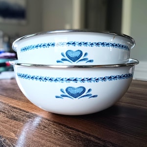 Vintage blue and white heart mixing bowls, set of 2 | Metal, white enameled nesting bowls | Farmhouse bowls