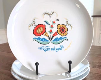 Berggren var sa god plates, 7.75", set of 3 - floral plates