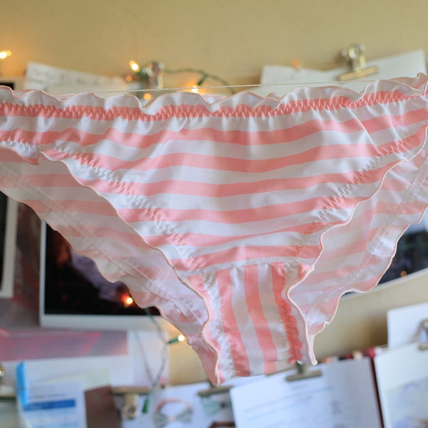 Frou-Frou Cosplay Bloomer Damen Candy Stripe Höschen Rosa und weiße Streifen