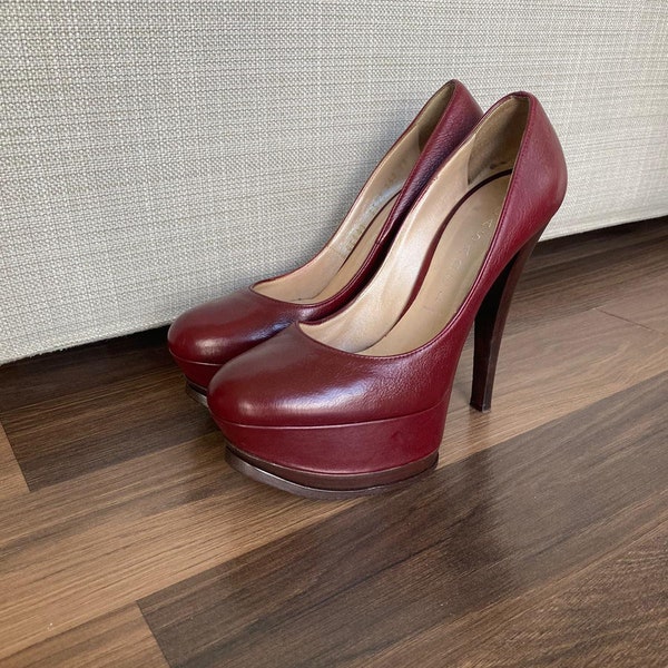 Casadei high heels in burgundy leather, size 35