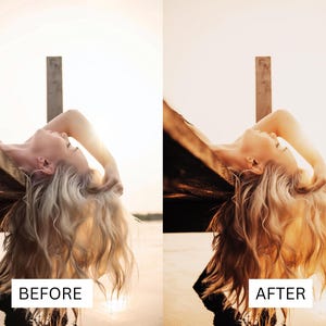 Puede incluir: Una mujer con el pelo largo y rubio yace en un muelle de madera con la cabeza echada hacia atr&aacute;s y los ojos cerrados. El sol brilla intensamente detr&aacute;s de ella, creando un resplandor c&aacute;lido. El agua es visible en el fondo.