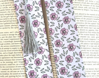 Floral Bookmark for Her, Flower Bookmark, Wildflower Bookmark, Nature Bookmark, Gift for Reader, Reading Accessories, Bookish Merch