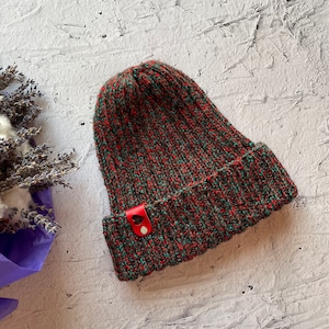 Red Green Brown Melange Beanie, Unisex Knitted Hat, Holiday Gift, Multicoloured Tweed Beanie, Fisherman Beanie, Ribbed Beanie