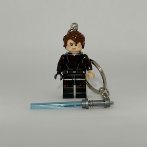 Anakin Skywalker keychain - Add Padme for a cute couple’s gift - Star Wars minifigure keyring Ahsoka Revenge of the Sith