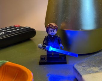 Anakin Skywalker light up lightsaber display figure - cute gift - Star Wars minifigure keyring Ahsoka Revenge of the Sith