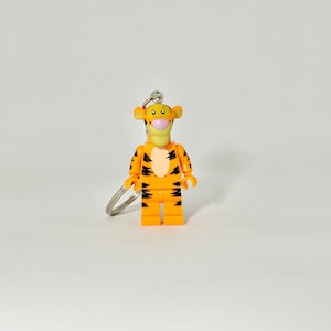 Tigger mini figure keychain - 90’s nostalgia cartoon gift geek nerd Winnie the Pooh