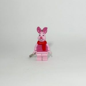 Piglet mini figure keychain - 90’s nostalgia cartoon gift geek nerd Winnie the Pooh