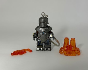 Iron Man Mk.1 mini figure keychain - geek nerd retro avengers keyring endgame marvel Tony stark Robert Downey jr.