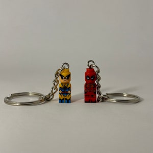 Deadpool & Wolverine xmen mini figures keychain - geek nerd retro deadpool keyring