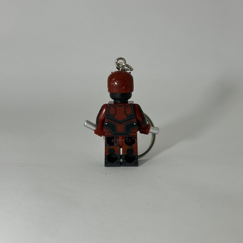 Daredevil mini figure keychain - geek nerd retro avengers keyring spider-man marvel defenders image 2