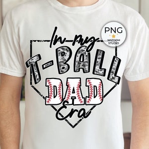 Imagen PNG de In My T-Ball Dad Era, diseño de letras de T-Ball con leopardo, descargas de diseños de sublimación, archivo PNG