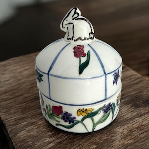 Gritter and Van Noord lidded candy dish, jar, bunny finial, hand painted bunny bowl