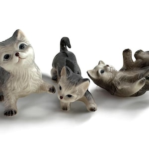 3 vintage porcelain cat figurine set/shelf decor/kitten figurines/gift/childs room decor/gray cat figurine