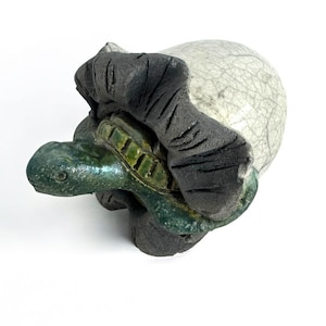Ben Diller Signed Raku pottery Baby turtle hatchling /turtle figurine/baby turtle/ocean decor/beach decor