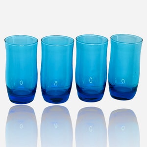 Set of 4 vintage Anchor Hocking aqua/Caribbean blue glasses /cocktail/water/iced tea glasses/colorful glassware
