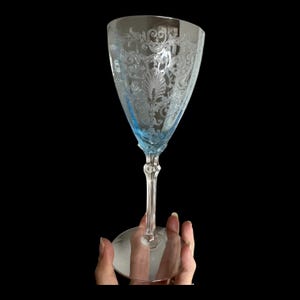 Fostoria Versailles elegant Depression glass azure blue Etched wine glasses 8.25” elegant stemware pair