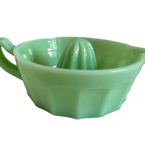 Mosser Jadeite juice reamer/lemon juicer/citrus remear /green tableware/display/collection/gift/cottage core