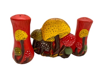 Vintage ceramic hand painted mushroom napkin holder salt and pepper shaker/vintage dining accessories