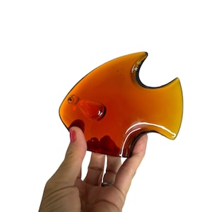 Vintage Crystal MCM art glass fish/home decor/light brown glass fish/fish paperweight